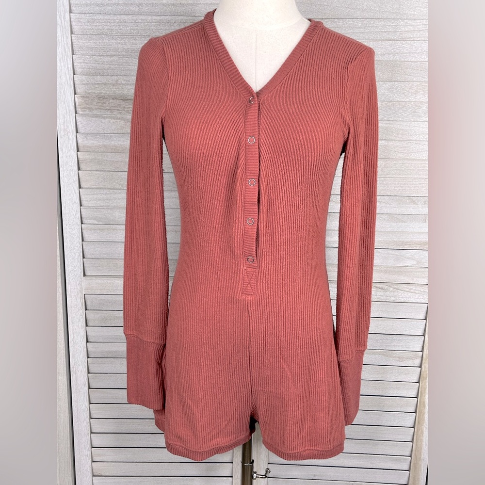 FOREVER 21 Women's Pajama Shortie Romper Long Sleeves Rosy Mauve-Large